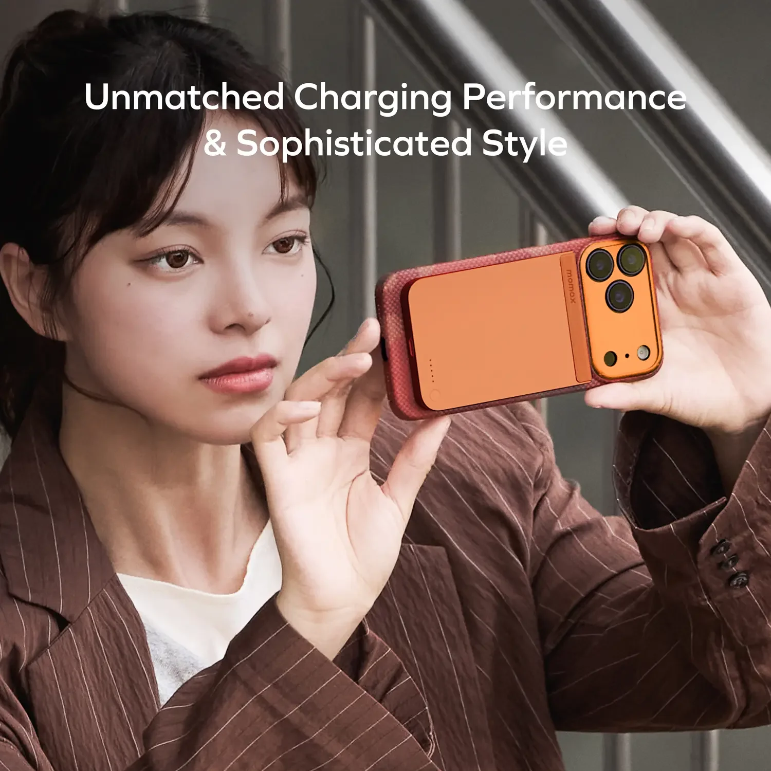 MOMAX 1-Power S.Pass 5000mAh Qi2 Magnetic Wireless Battery Pack · A closer look