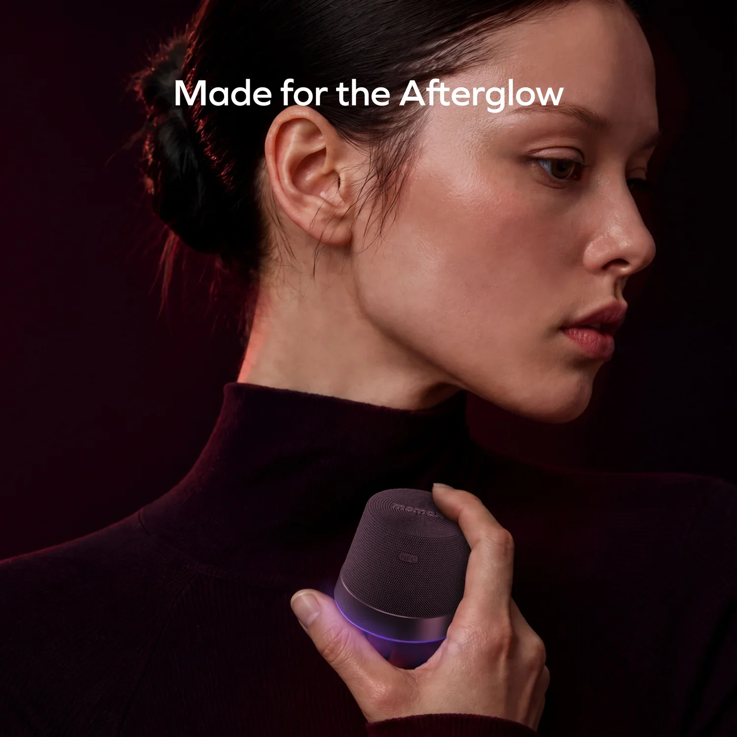 MOMAX 1-Vibe Mood Magnetic Wireless Speaker · Dusky Cherry